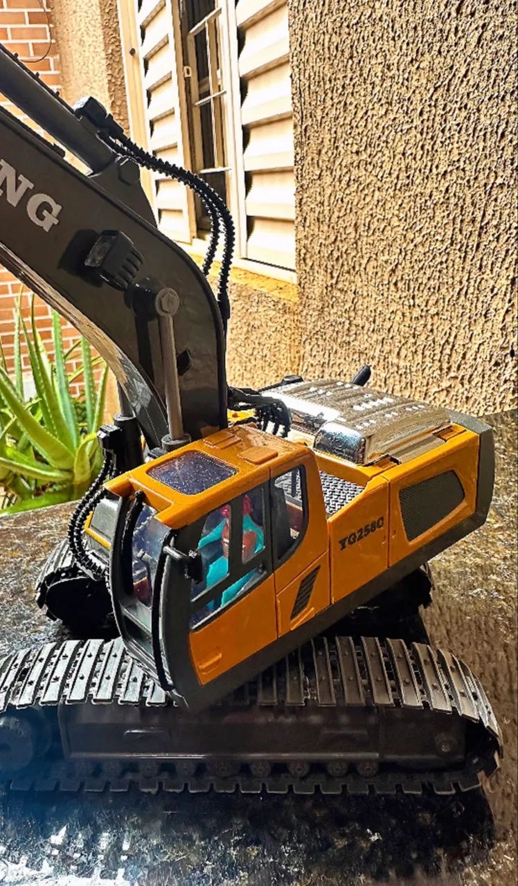 Escavadeira de controle remoto 65579504130561125