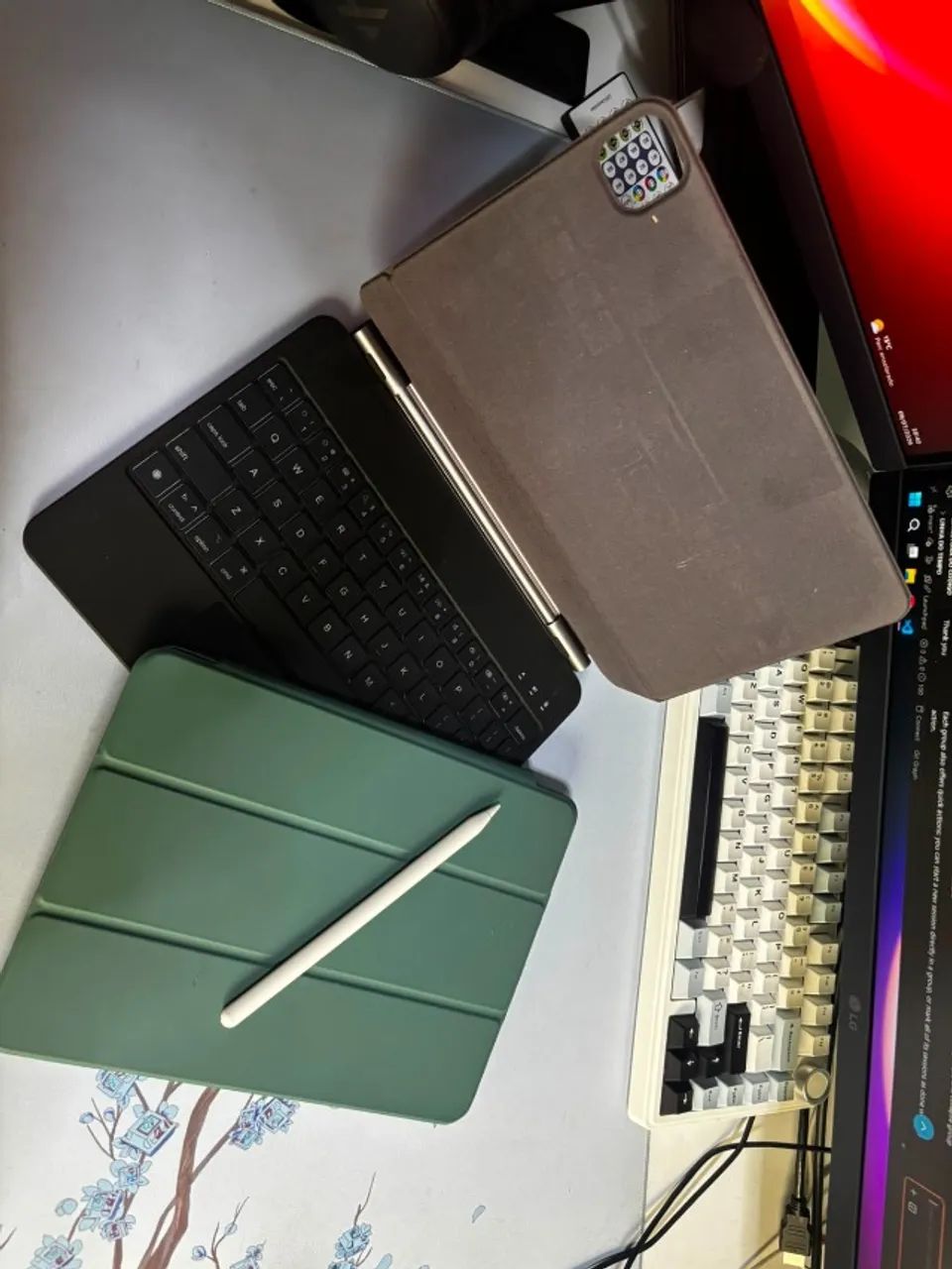 iPad Air M1 Cinza-espacial - Kit completo c/ teclado e caneta - Foto 3