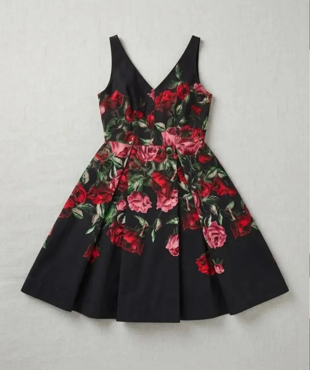 VESTIDO LOVE SO CUTE - TAMANHO P  - Foto 4