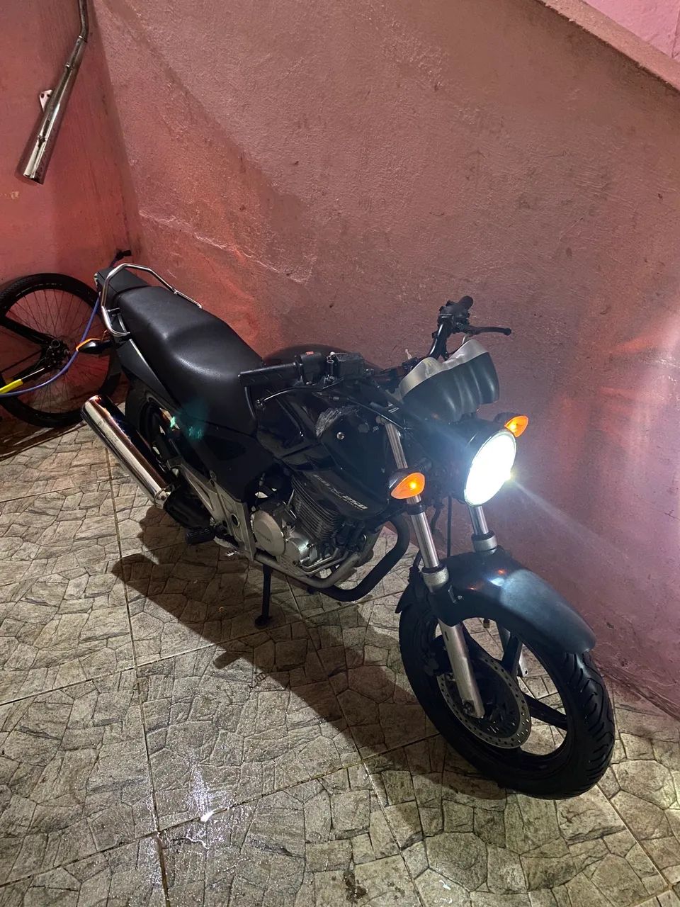 Cbx Twister 250 - Foto 4