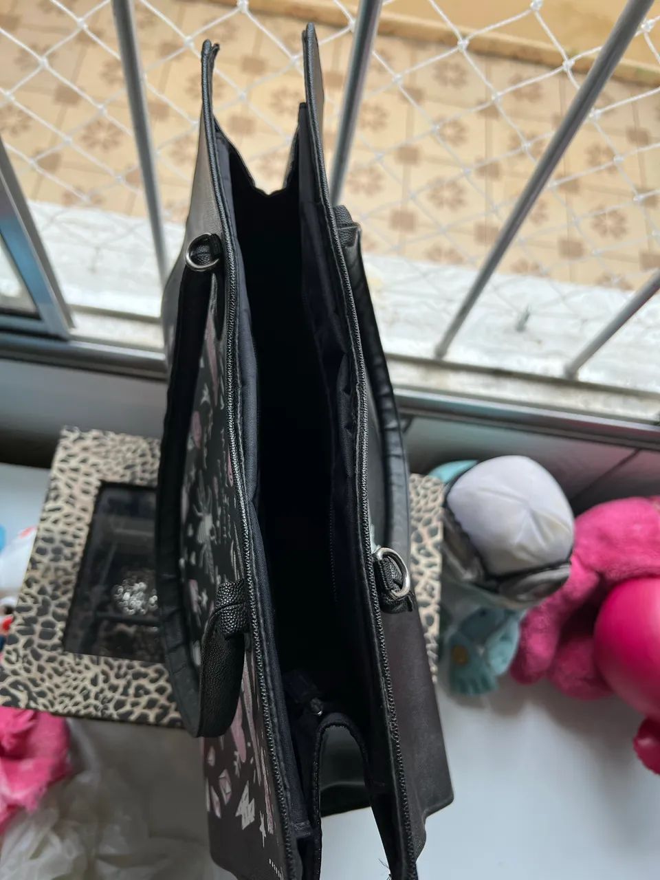 Bolsa Mary Kay Grande Preta Estampada - Ótimo Estado - Foto 4