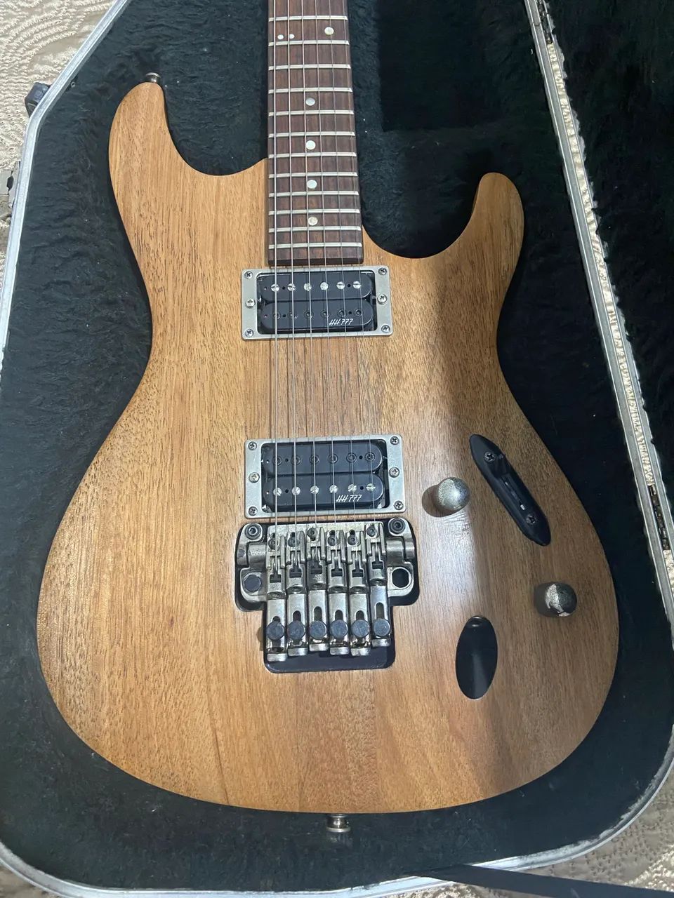 Guitarra Ibanez S320 Modificada - Foto 2