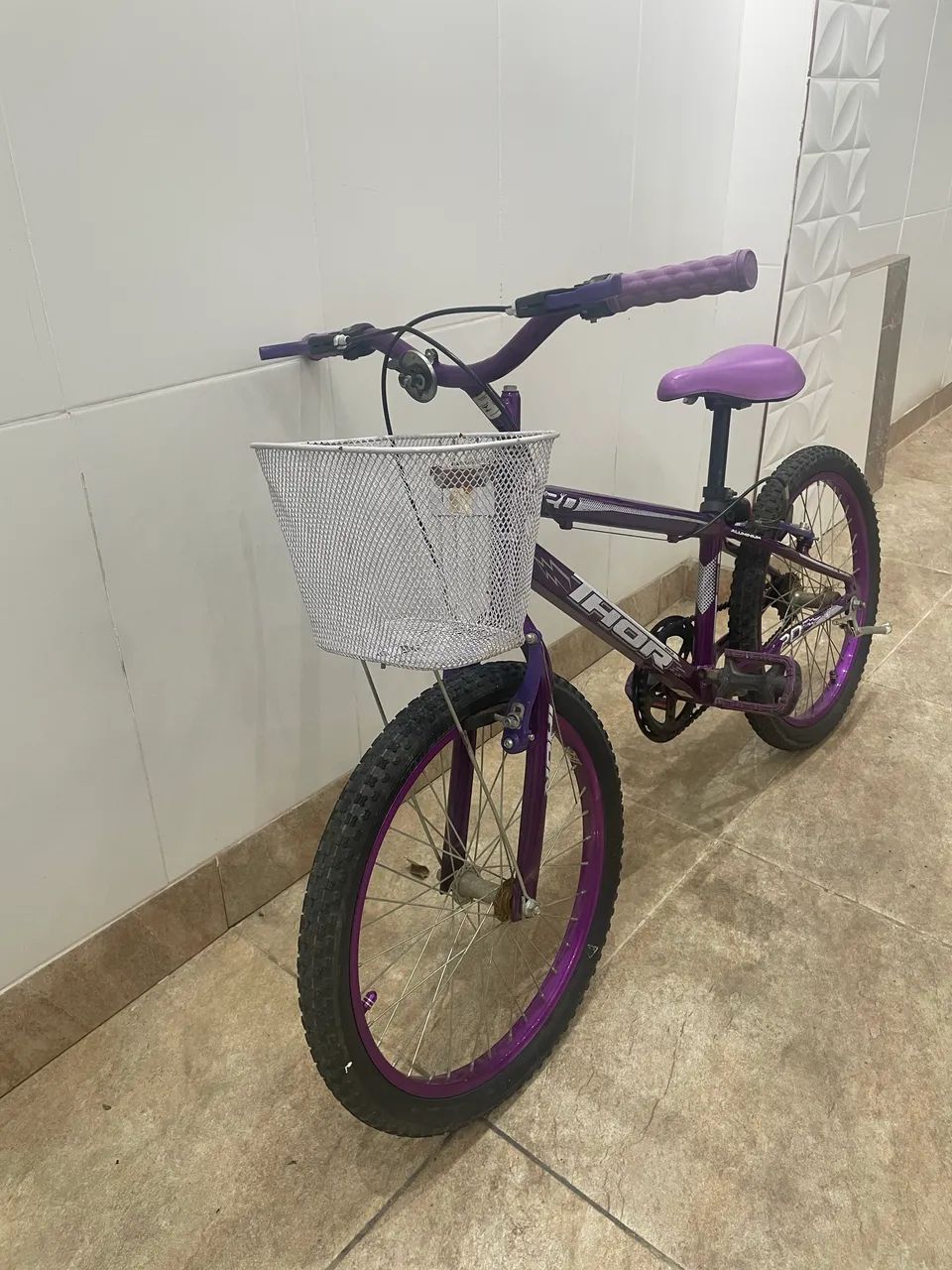 Bicicleta infantil feminina pouco usada 