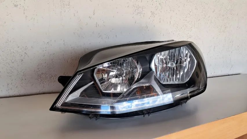 FAROL ESQUERDO GOLF MK7 2015 A 2017