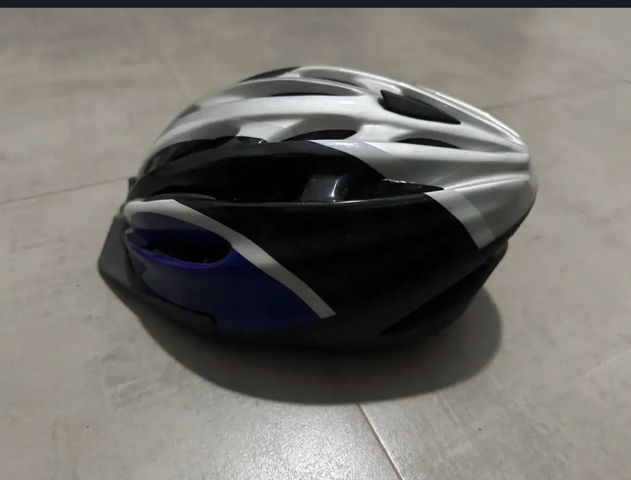 Vendo dois capacetes sem uso - Foto 3