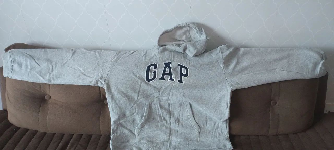 moletom gap cinza com capuz - Foto 3