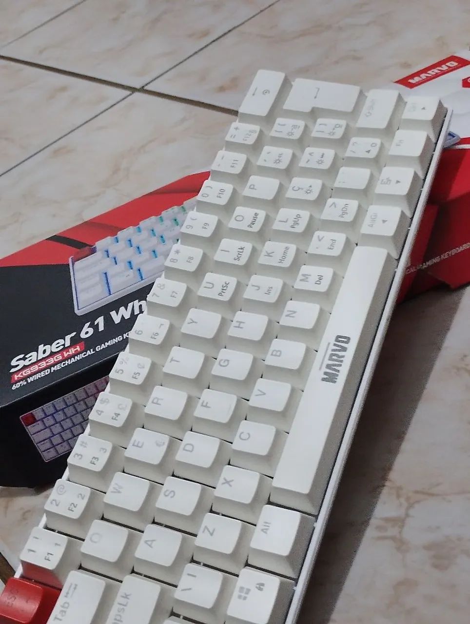 Teclado gamer mecânico 60% (PROFISSIONAL)