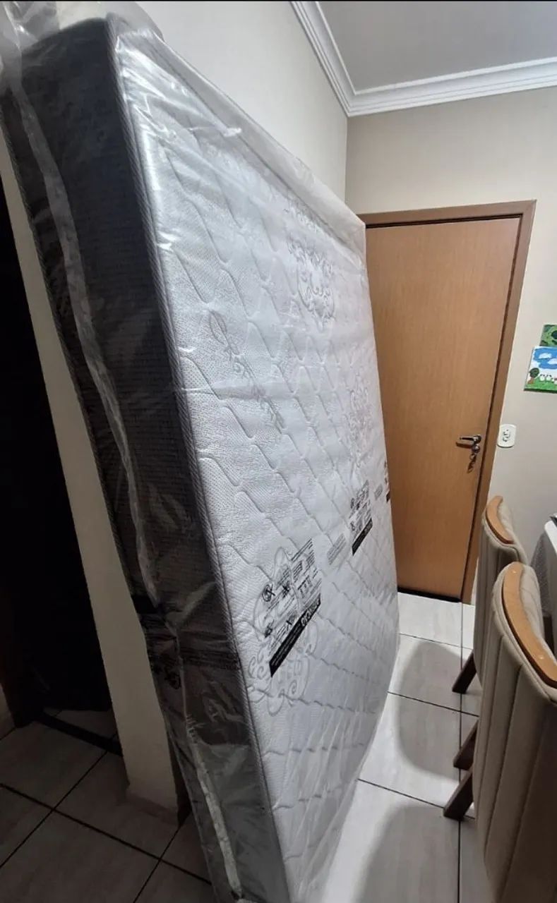 Colchão de Casal Ortopédico Novo - Foto 3
