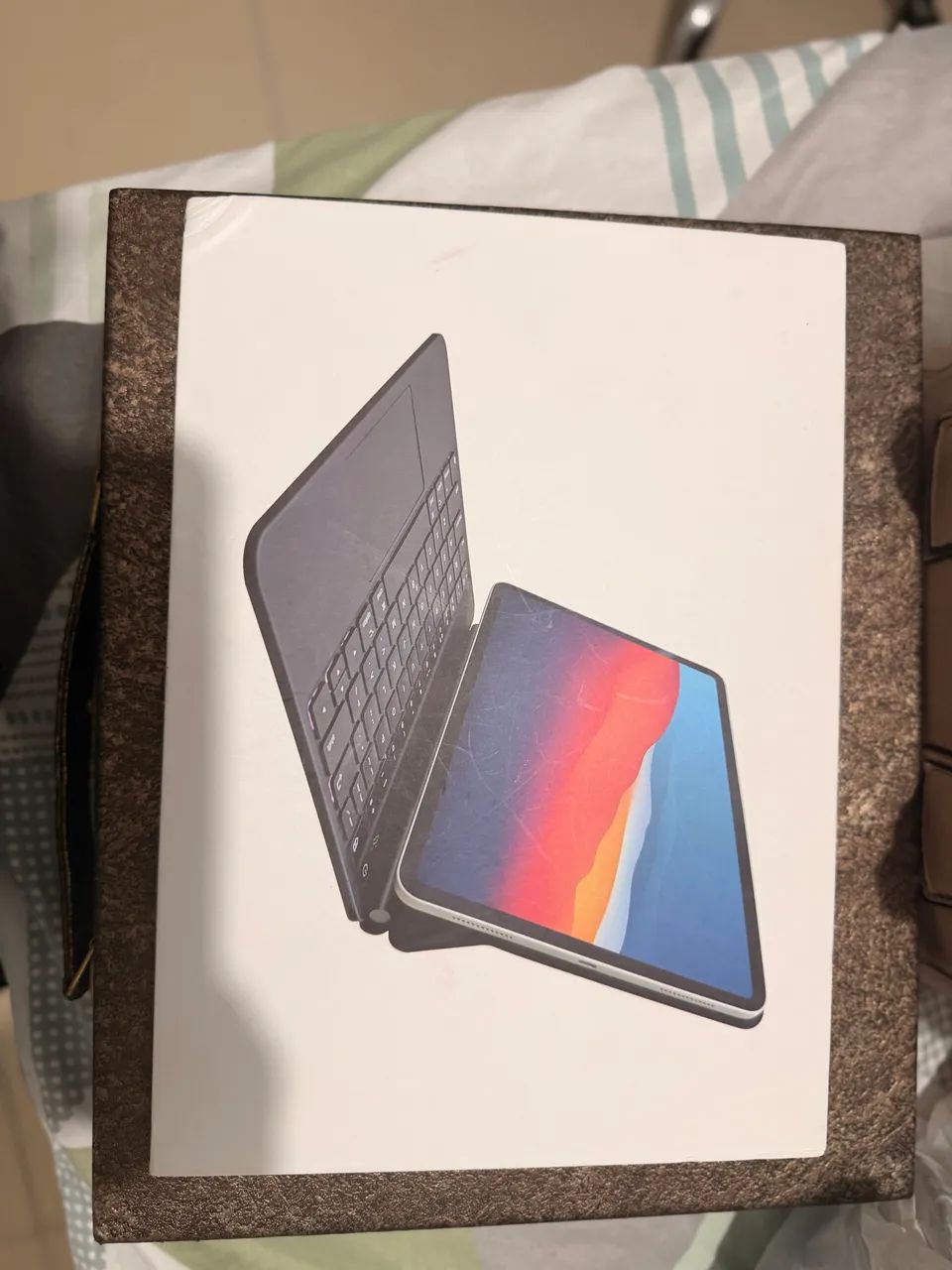 Capa com teclado para iPad  - Foto 2