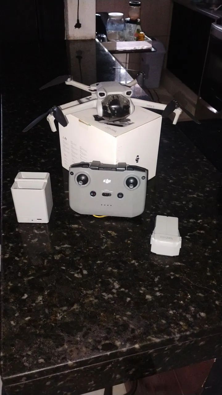 Drone DJI mini 3 stand com 2 baterias e hub carregador 2 baterias - Foto 5