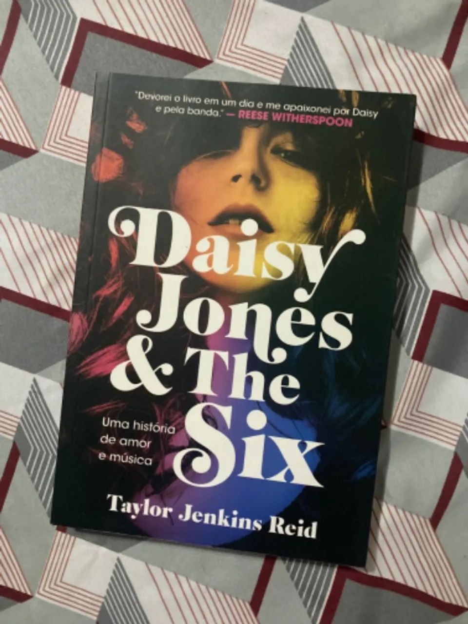 Livros Taylor Jenkins Reid - Seminovos - Foto 5