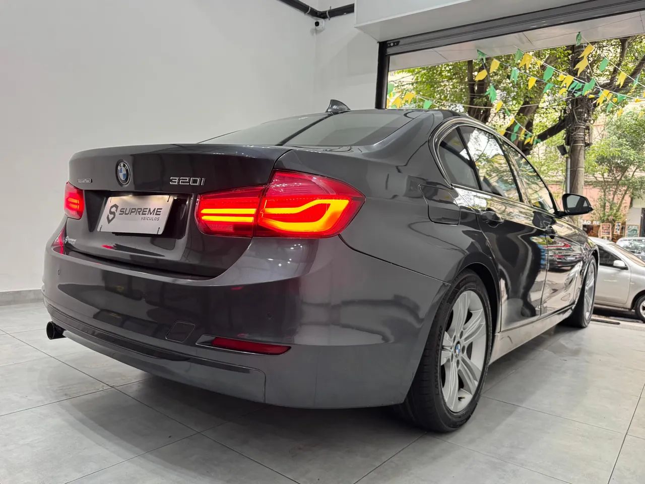 BMW 320I 2017