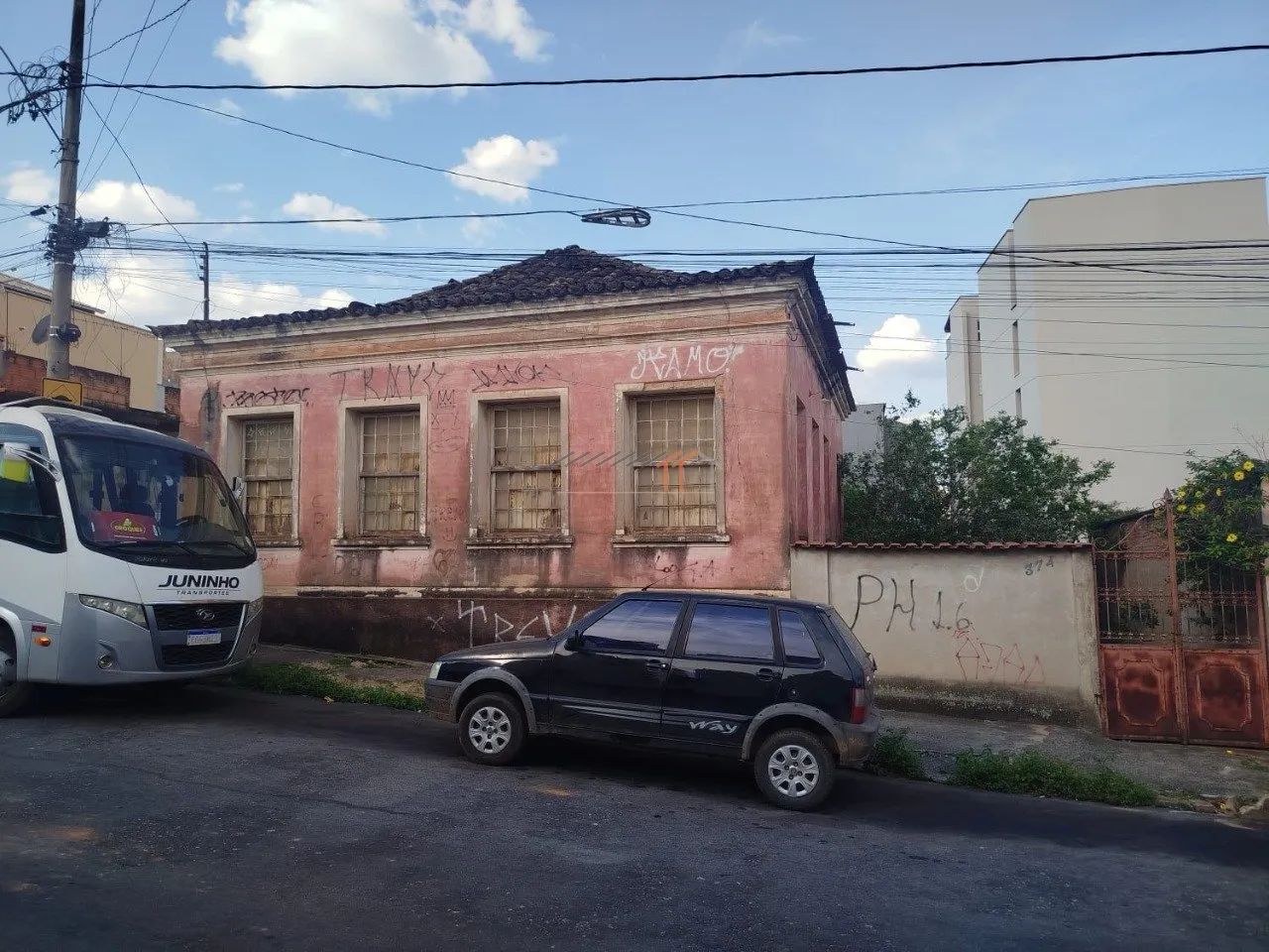 Área grande próximo a UFSJ