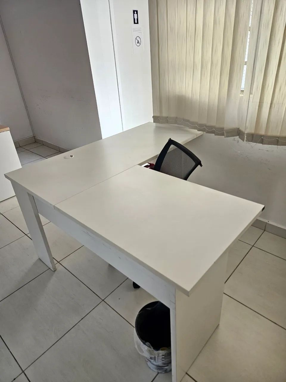 Mesa em L branca - Foto 2