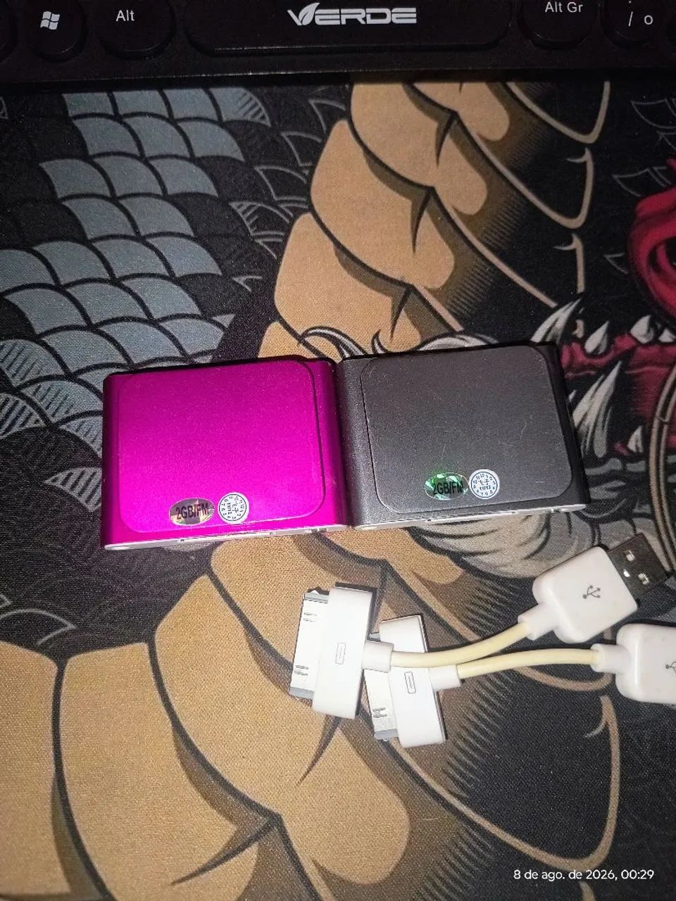 MP3 Player estilo iPod Nano 6ª geração - R$ 50 - Foto 2