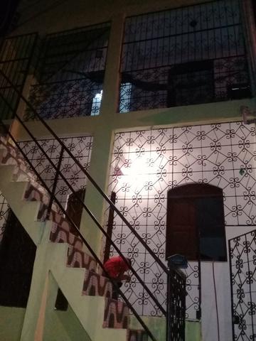 Vende se este sobrado, composto dois andares
