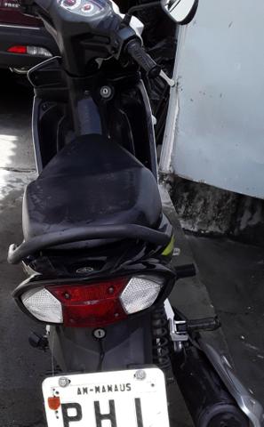 Vende-se Moto Krypton