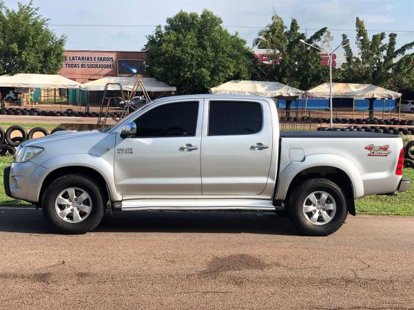 Toyota hilux 2010/2011 3.0 srv 4x4 cd 16v turbo intercooler diesel 4p automático - Foto 5