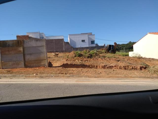 Vendo lote colinas da serra, pego carro no negócio