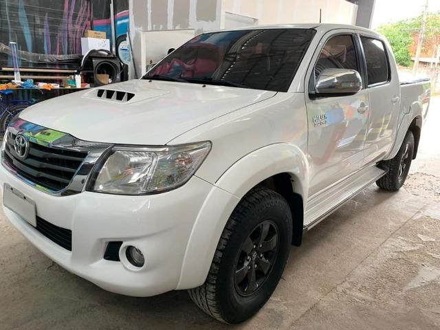 Hilux Caminhonete - Foto 2