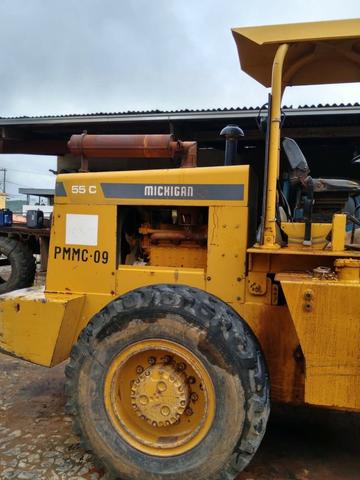 Vendo Pá carregadeira 55c Ano 86 - Trabalhando - Foto 2
