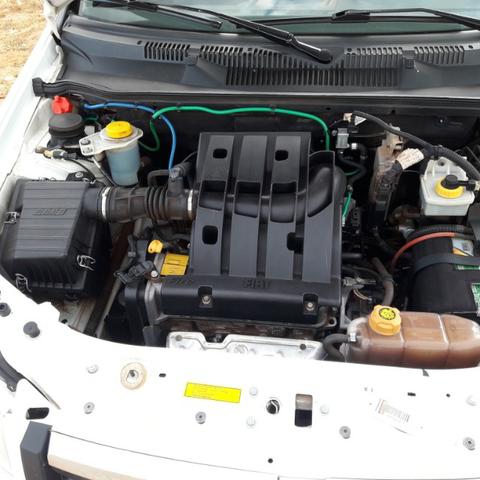 Siena 2013/14 EL 1.4 Fiat semi novo - Foto 19