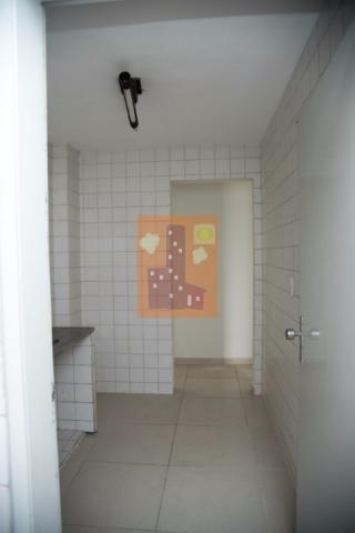 Apartamento em candelária para locação com 3 quartos, próximo ao Natal Shopping - Foto 5