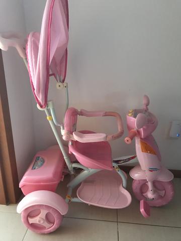 Triciclo infantil