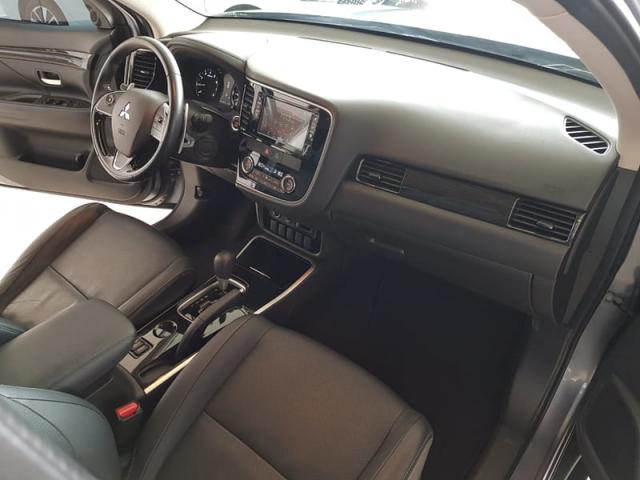 MITSUBISHI OUTLANDER 2.0 COMFORT 7 LUGARES AUT - Foto 9