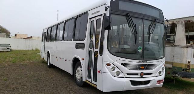 Ônibus 09/10 MB 38 lugares - vendo/troco - Foto 5