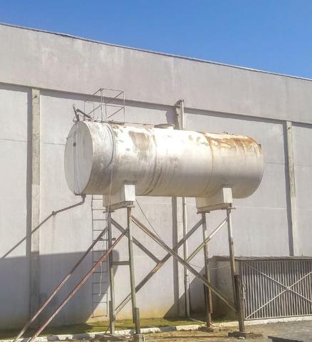 Tanque com 15.000 litros