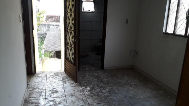 Casa em lote de 363 m² com loja ap. e barracão - Foto 6