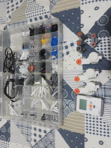 Robô/Mindstorm nxt 2.0 (robótica)