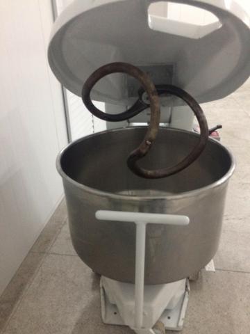 Masseira 50 kg de farinha - Foto 2