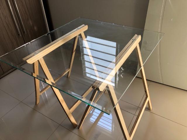 Mesa decorativa de Vidro com Cavalete - Foto 3