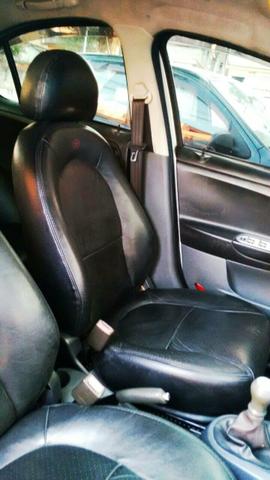 Carro - Foto 2