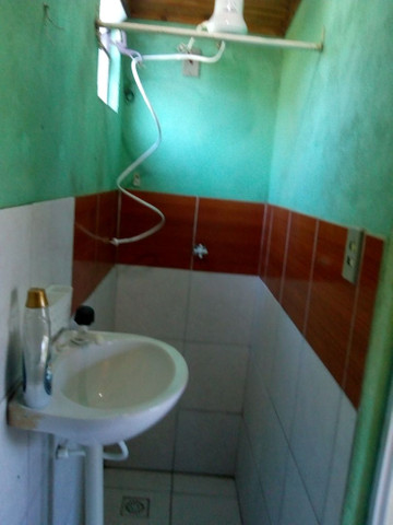 Alugo casa