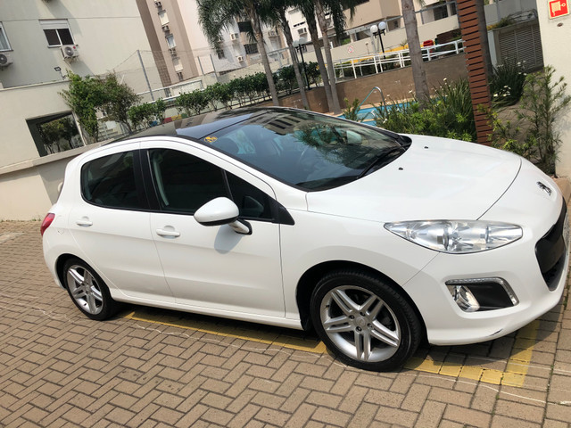 Peugeot 308 Allure 2.0 Automático- Teto panorâmico
