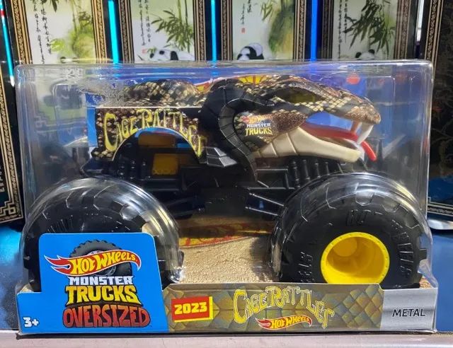 Hot Wheels Monster Trucks Oversized 2023 Cage Rattler