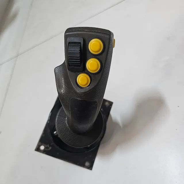 Equipamentos escavadeira carregadeira joystick danfoss 11047585 - Foto 2