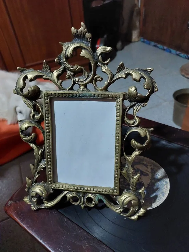 MOLDURA ANTIGA EM BRONZE