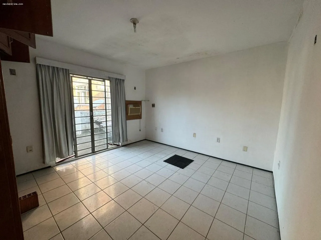 Casa para Venda em Fortaleza, Antônio Bezerra, 4 dormitórios, 2 suítes, 3 banheiros, 2 vag
