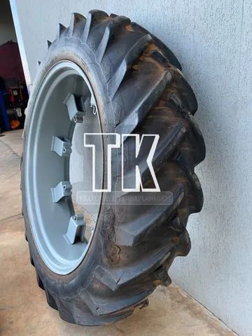 cod.990 - Par de pneus finos 12.4-38 Goodyear - TK Tratores Nova Andradina - MS  - Foto 6
