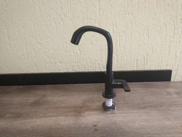 Torneira para banheiro, com bica móvel, de mesa (balcão)