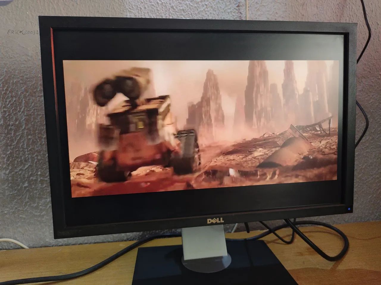 Monitor Dell 24 Pol ultrasharp HDMI / display port - Foto 5