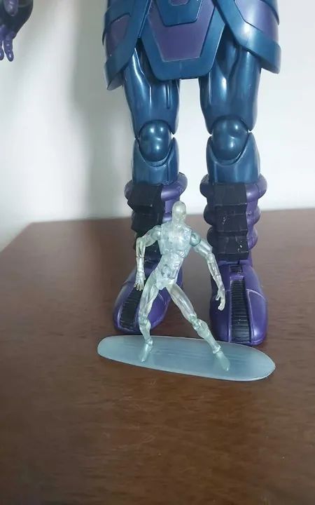 Boneco Galactus e Surfista Prateado - Foto 2