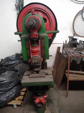 Industria metalúrgica completa, só os maquinários e modelos. Ainda em funcionamento. - Foto 5