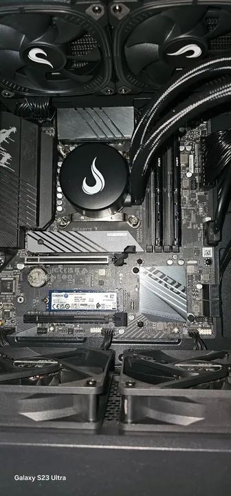 Placa Mãe Gigabyte B760M Aorus Elite LGA 1700, DDR5 com i5 14600K