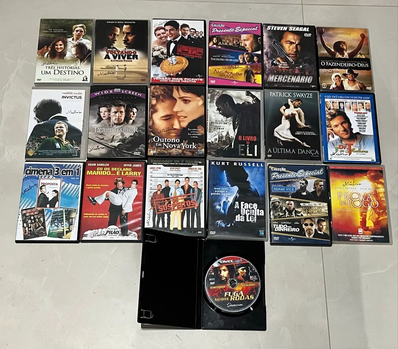 Lote de DVDs de Desenhos Infantis e Filmes  - Foto 4