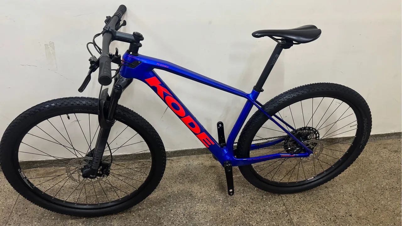 BICICLETA KODE PRODIGY CARBON 29 TAMANHO 17 SEMI NOVA 
